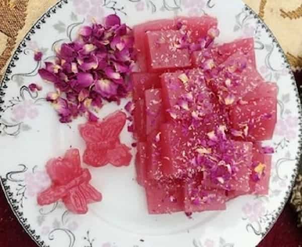 تصویر 1 از قیمت خرید مسقطی انجیر و گل محمدی  با فروش عمده